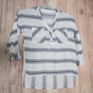 Karlie White  Pullover Top  Striped Button Front V-Neck Shirt Size Small